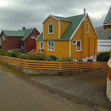 Det Lille Gule Hus Villa Trongisvagur Luaran gambar