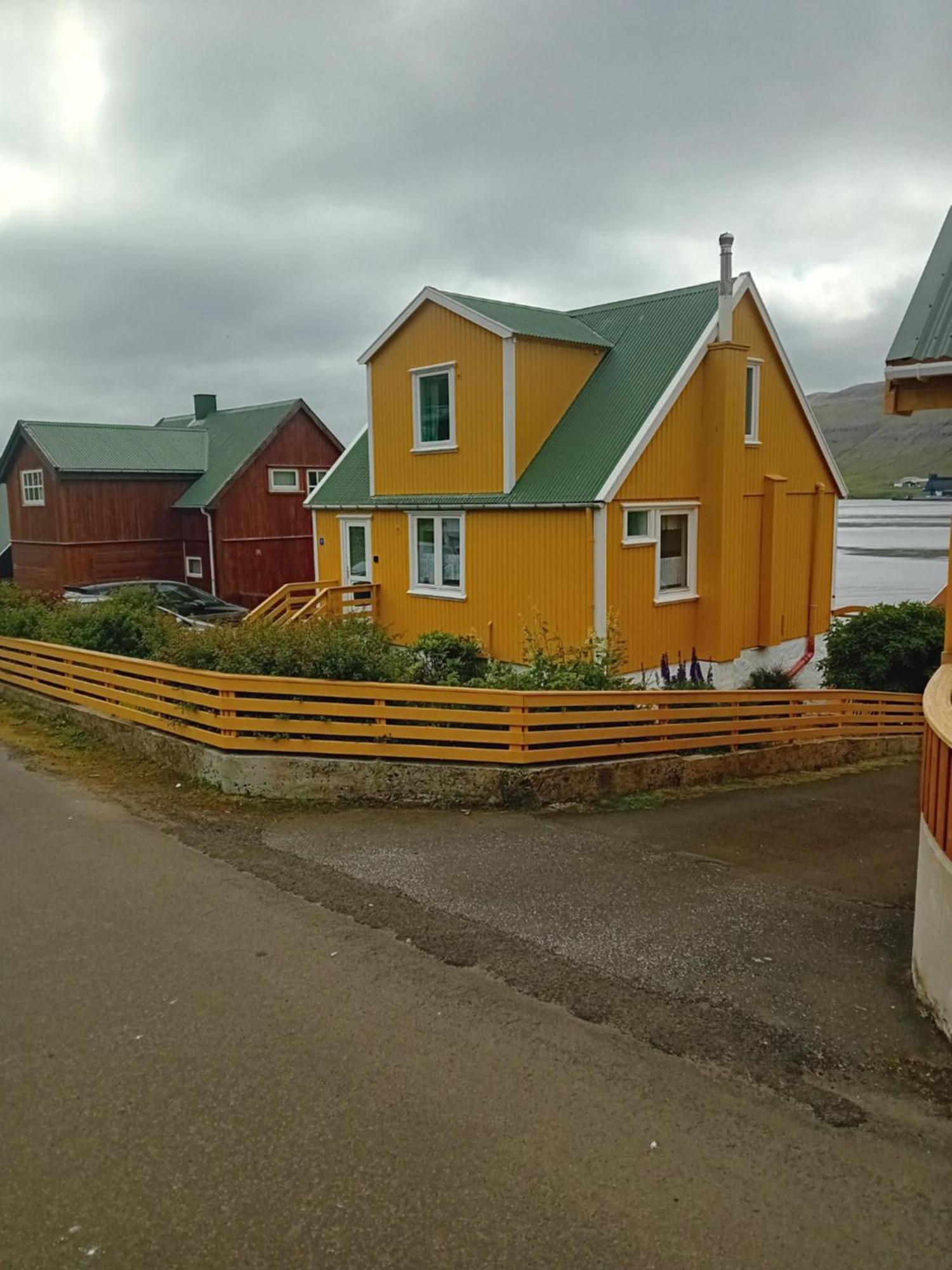 Det Lille Gule Hus Villa Trongisvagur Luaran gambar